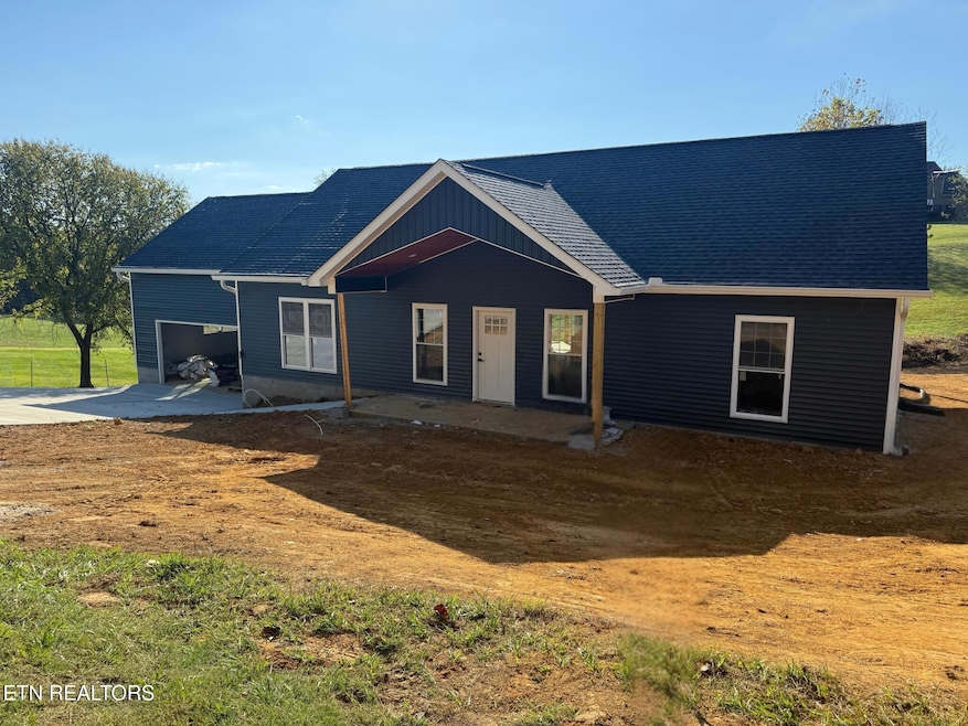 Pending $435,000 • Co-Listing Agent