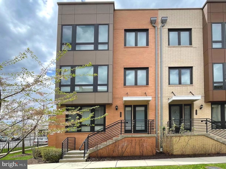 131 Cambria Walk, Alexandria, VA 22304 - photo 1