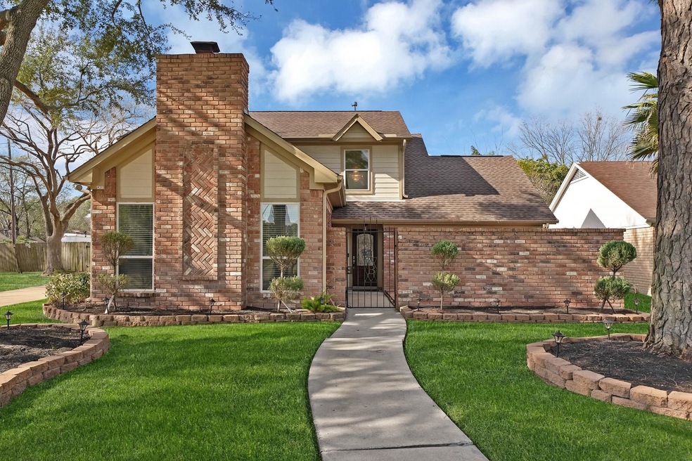 8407 Forestside Ln, Houston, TX 77095 - photo 1