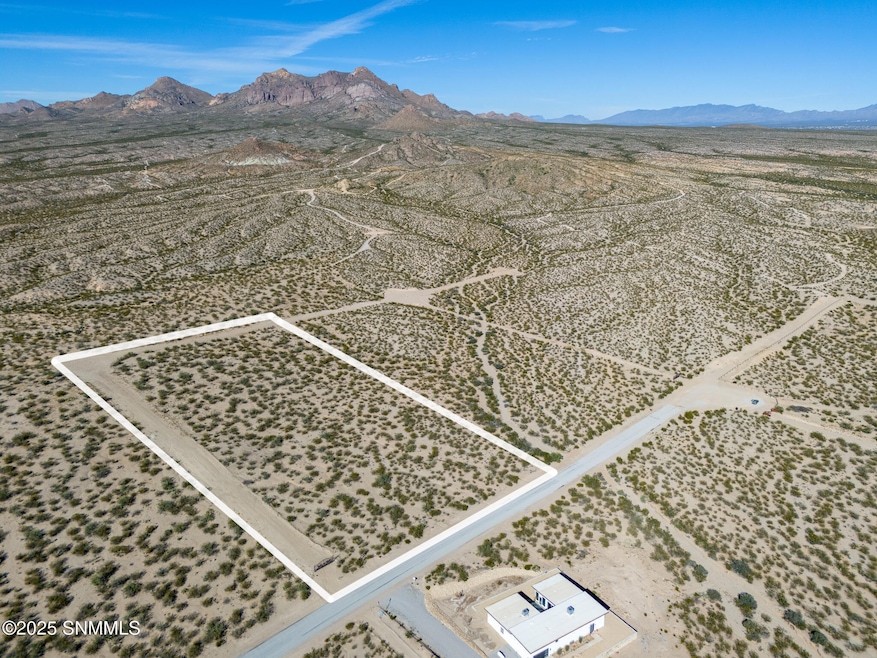 2253 Eclipse Rd unit Lot 20, Las Cruces, NM 88012 - photo 1