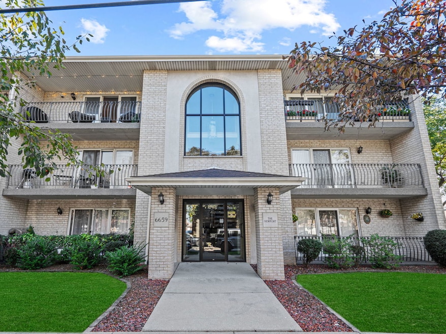 Pending $239,000 • Co-Listing Agent