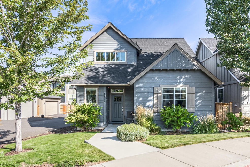 20456 Del Coco Ct, Bend, OR 97702 - photo 1