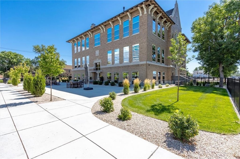 For Sale $320,000 • Co-Listing Agent