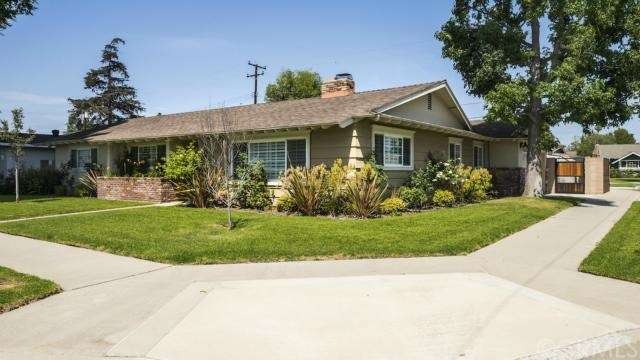 Corner lot, gated RV parking