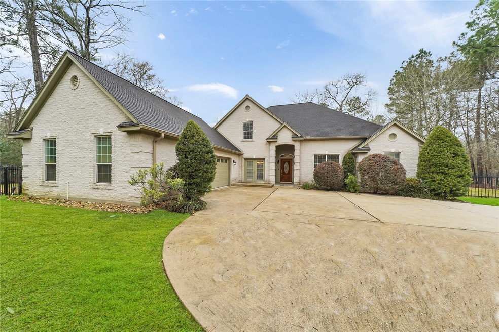 11906 White Oak Pass, Conroe, TX 77385 - photo 1