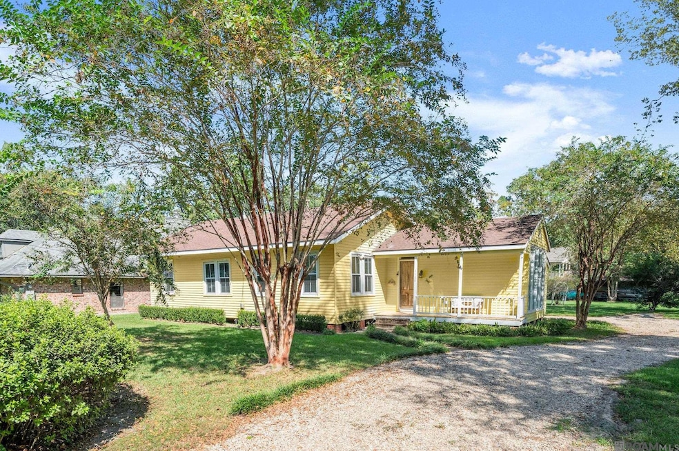 1169 Normandy Dr, Baton Rouge, LA 70806 - photo 1