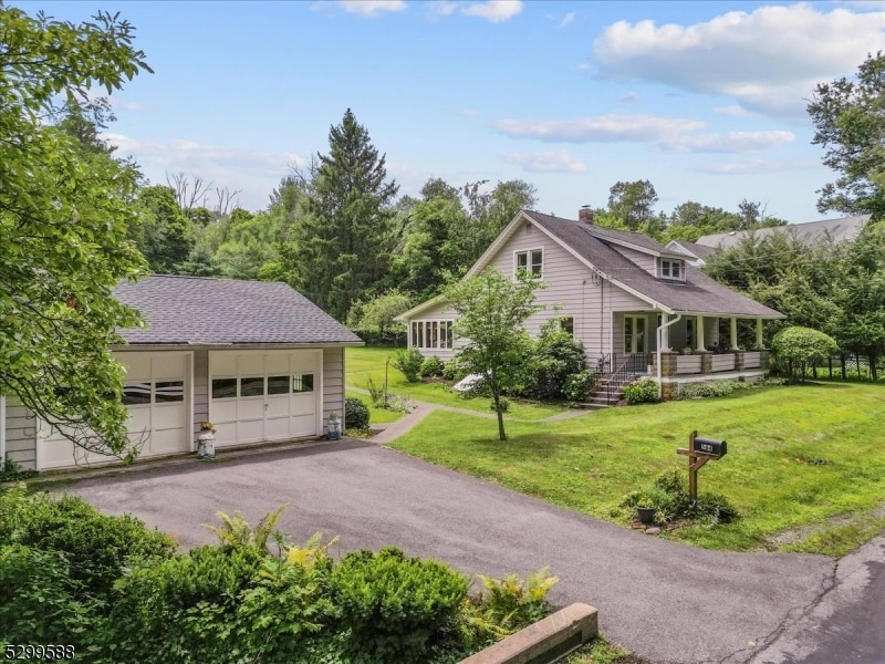 584 Main St, Asbury, NJ 08802 - photo 1