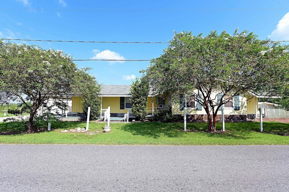 204 Ledet Dr, Thibodaux, LA 70301 - photo 1