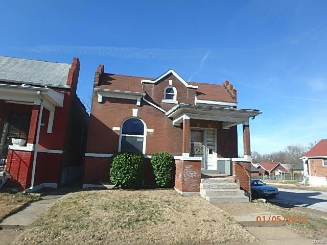 4037 N Taylor Ave, Saint Louis, MO 63115 - photo 1