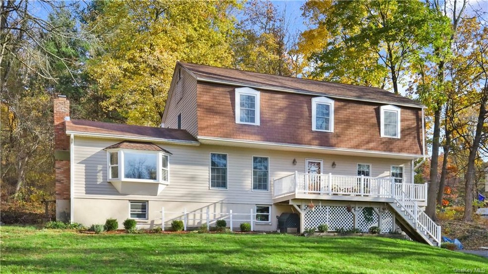 6 Devonshire Ct, Cortlandt Manor, NY 10567 - photo 1