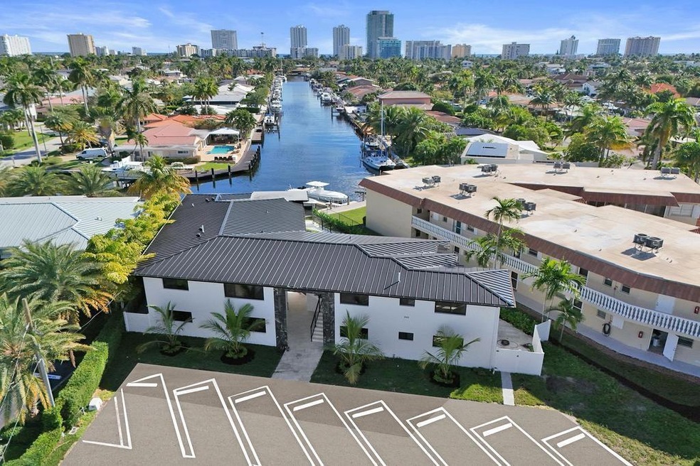 840 SE 22nd Ave unit 1, Pompano Beach, FL 33062 - photo 1