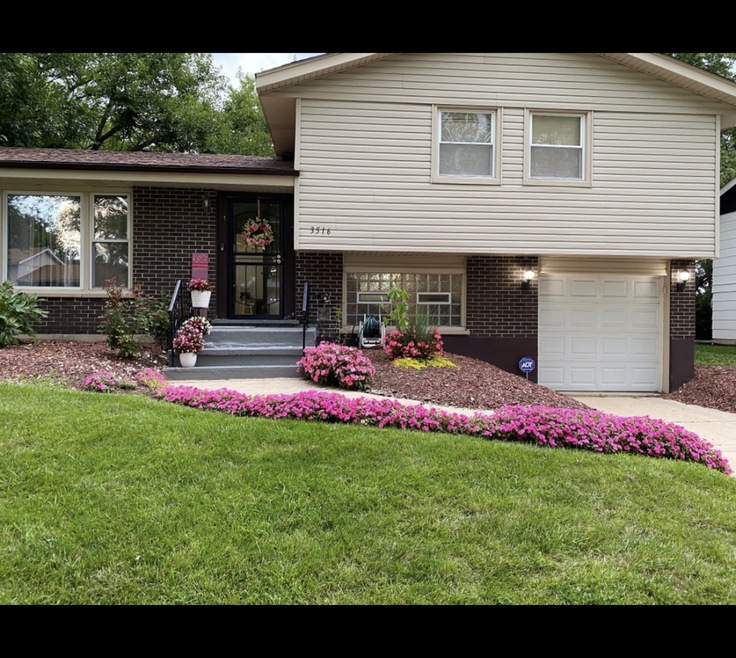 3516 Birchwood Dr, Hazel Crest, IL 60429 - photo 1