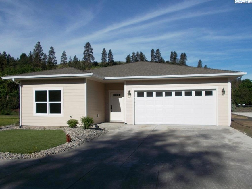 811 Ackerman Ln, Colfax, WA 99111 - photo 1