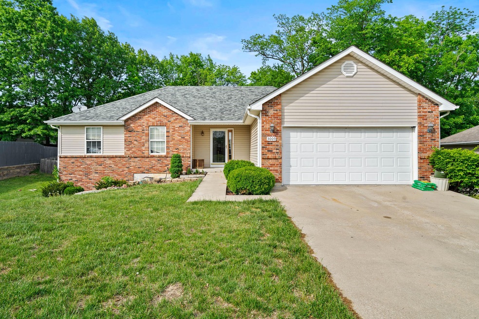 3009 Abbeywood Dr, Columbia, MO 65202