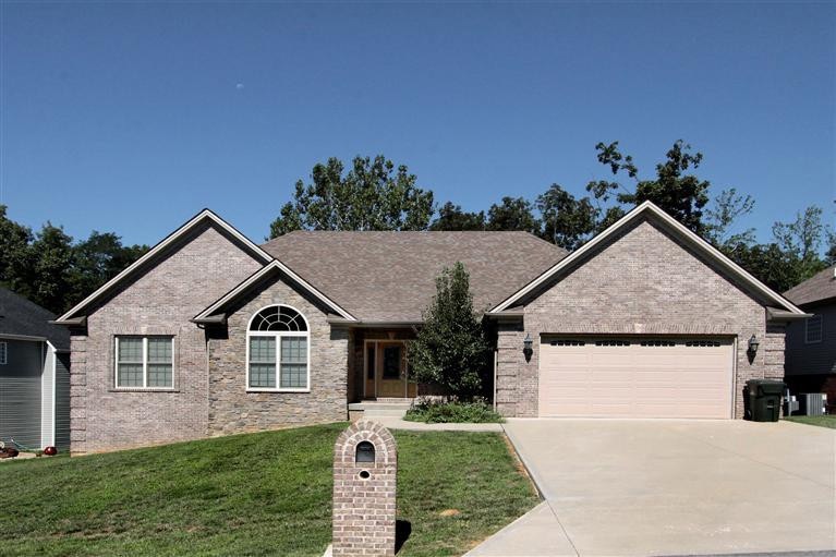 319 Lakeshore Cir, Georgetown, KY 40324 - photo 1