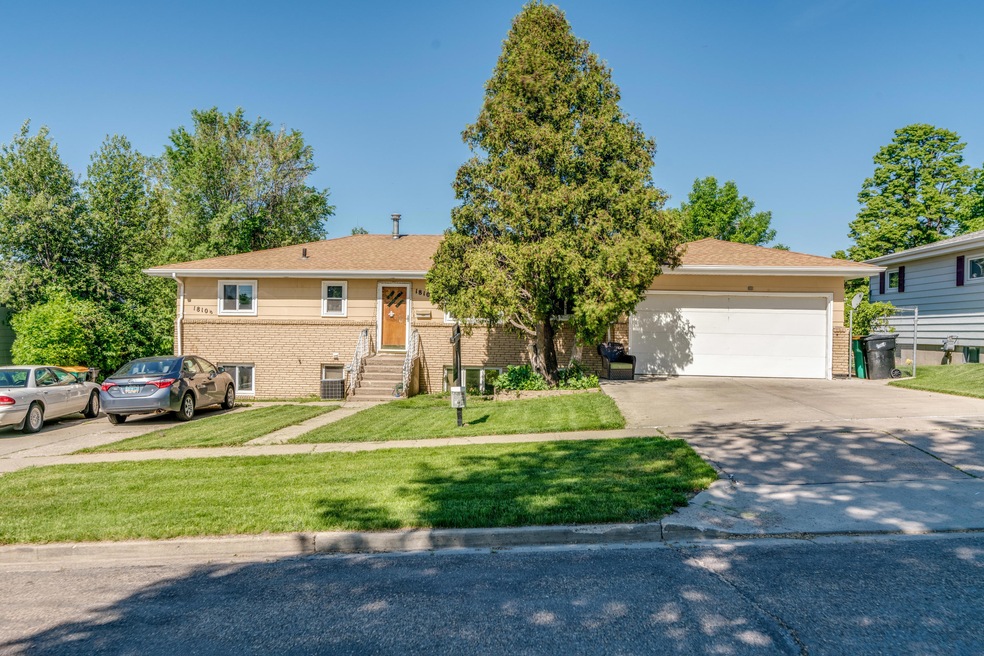 1810N14thSt6619_0001
