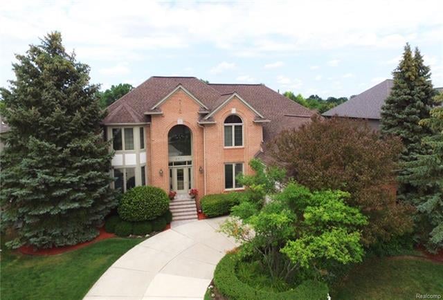 3668 Aynsley Dr, Rochester Hills, MI 48306 - photo 1