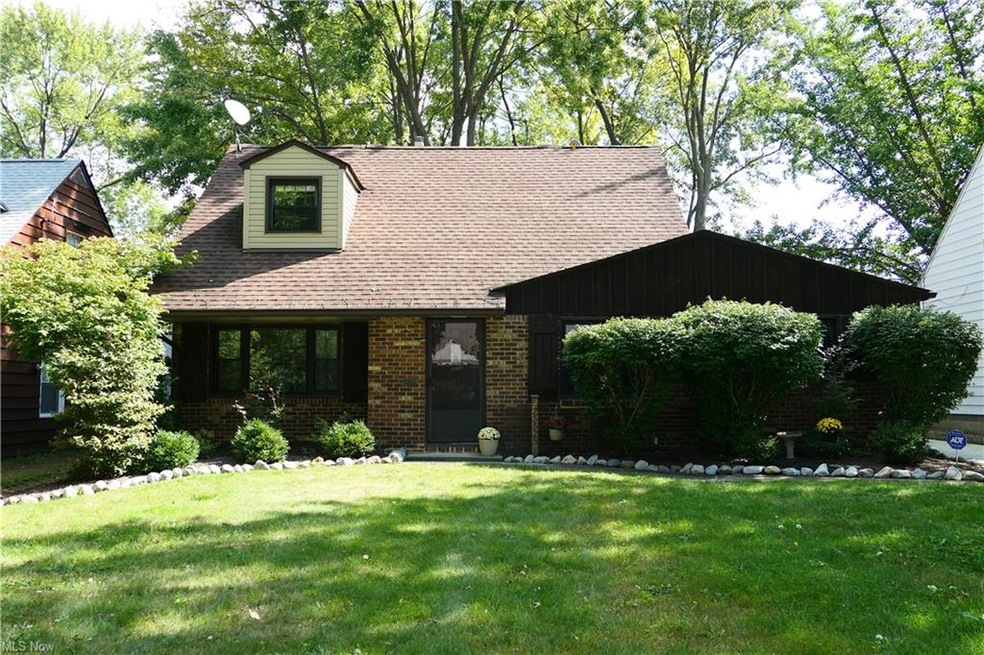 25525 Chatworth Dr, Euclid, OH 44117 - photo 1