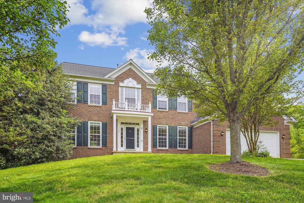 7723 Visionary Ct, Manassas, VA 20112 - photo 1
