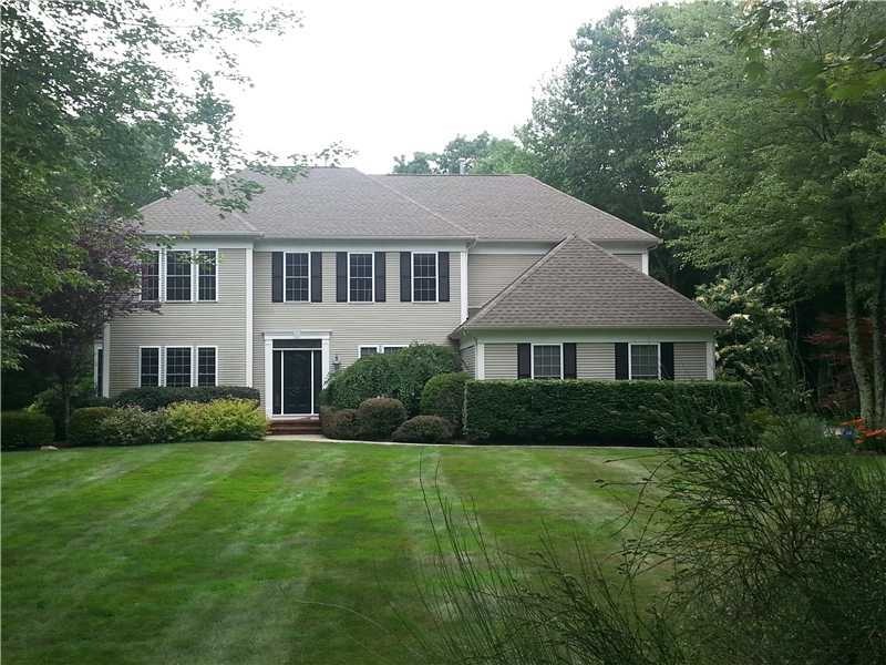 236 Fieldstone Ln, Saunderstown, RI 02874 - photo 1