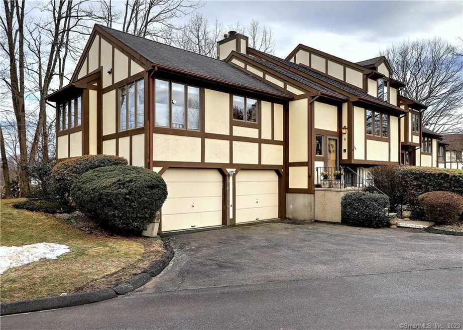 690 Forest Rd unit 561, West Haven, CT 06516 - photo 1