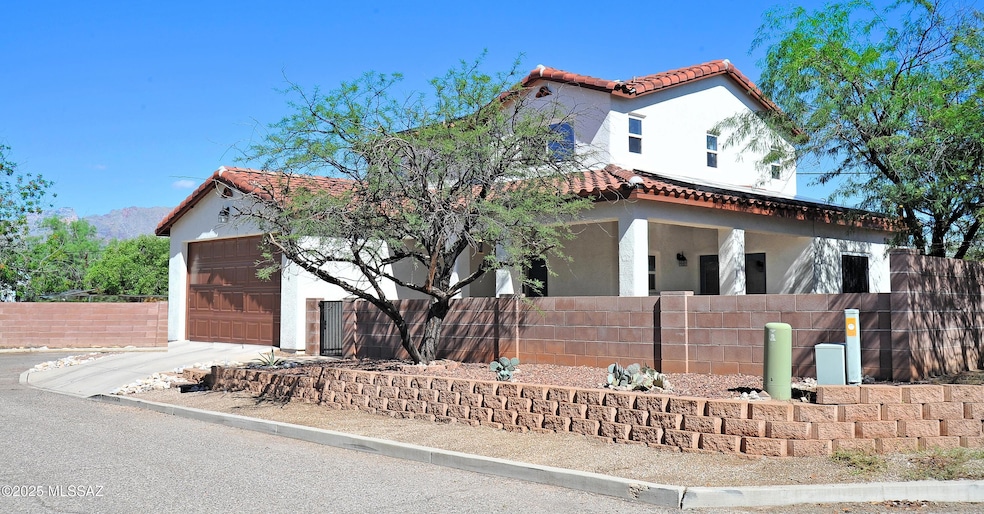 3854 N Look Backridge Place, Tucson, AZ 85719 - photo 1