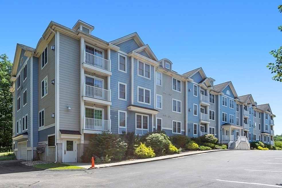 19 Broad St unit 308, Merrimac, MA 01860 - photo 1