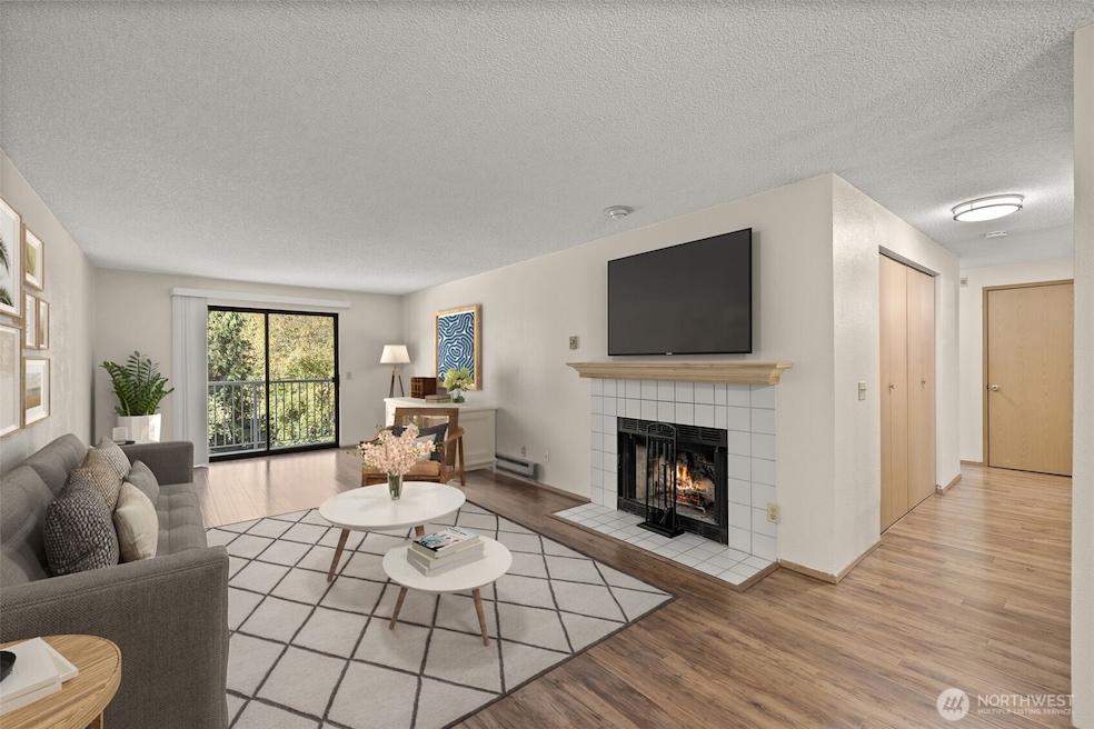 1239 SW 132nd Ln unit 822, Burien, WA 98146 - photo 1