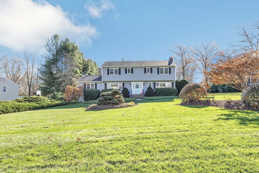 36 Firehouse Rd, Trumbull, CT 06611 - photo 1