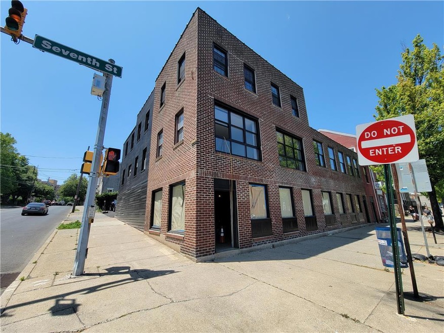 Sold $950,000 • Co-Listing Agent