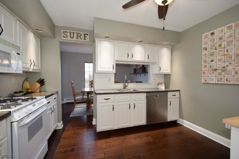 14 Kensington Rd unit 14E, Chatham, NJ 07928 - photo 1