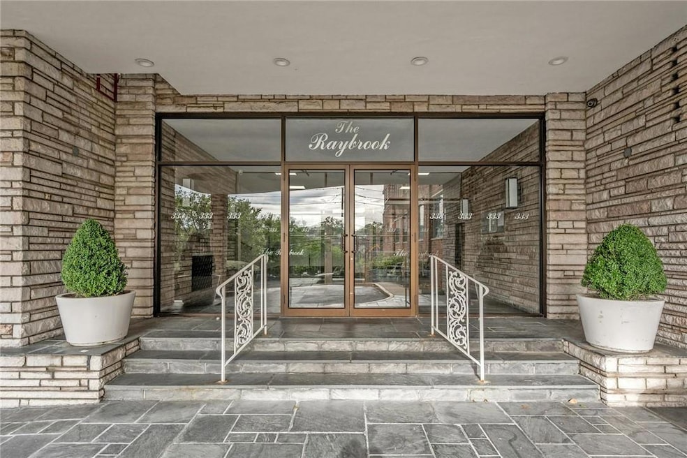 The Raybrook unit 416, Yonkers, NY 10704 - photo 1