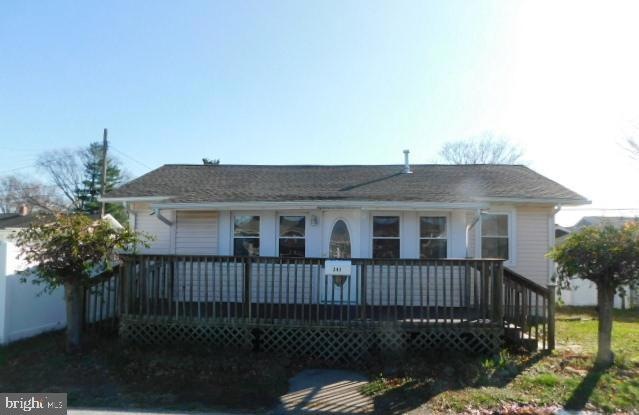 241 F St, Penns Grove, NJ 08069 - photo 1