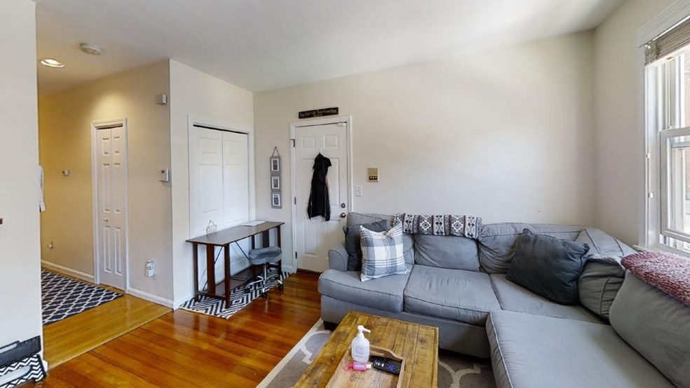 105 Bartlett St unit 1, Charlestown, MA 02129 - photo 1