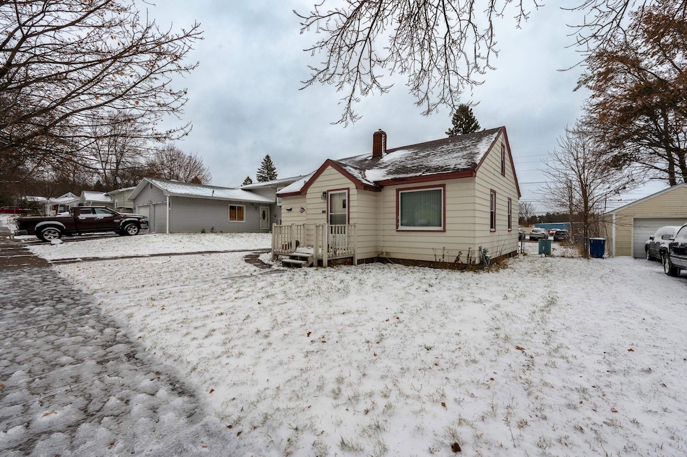 1007 Monroe St, Wausau, WI 54403 - photo 1