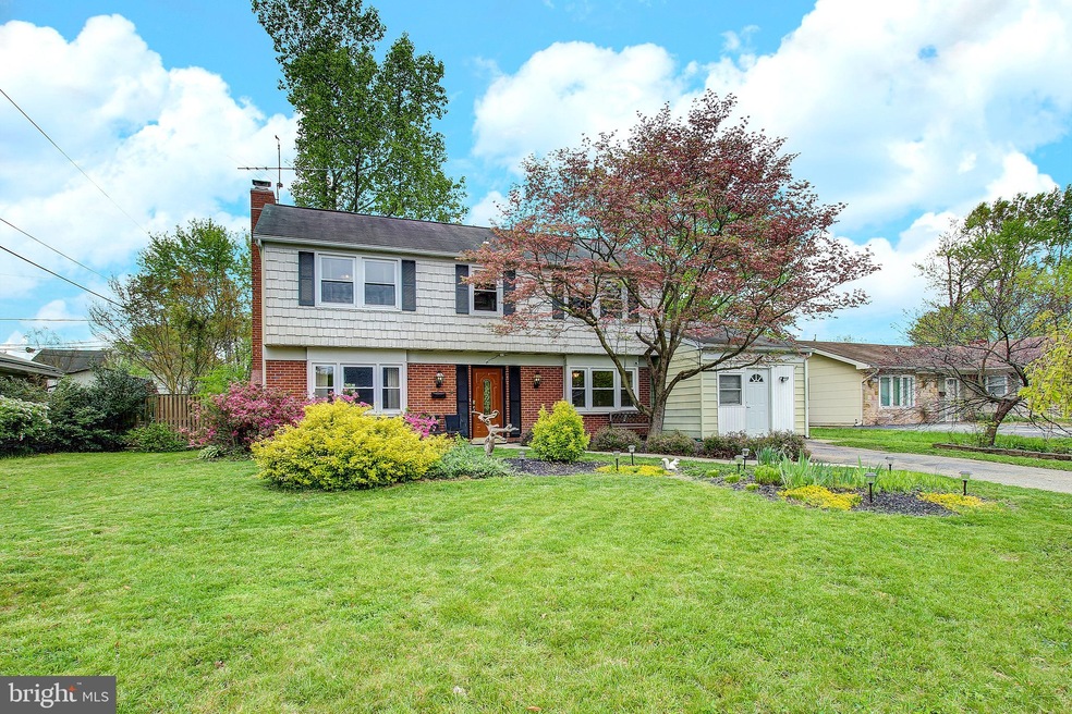 12119 Mackell Ln, Bowie, MD 20715 - photo 1