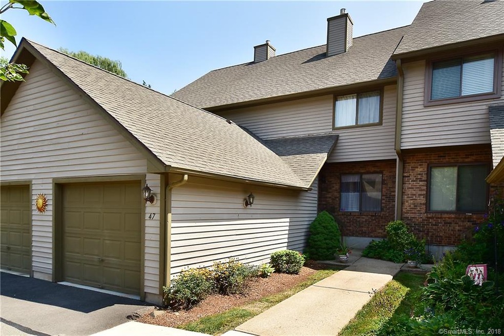 47 Fox Run Ct, Newington, CT 06111 - photo 1