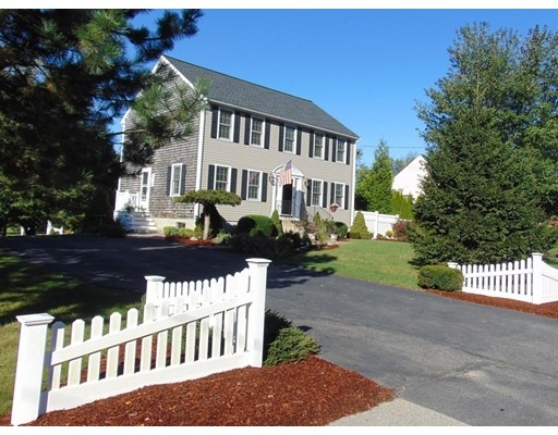 98 Longmeadow Rd, Taunton, MA 02780 - photo 1