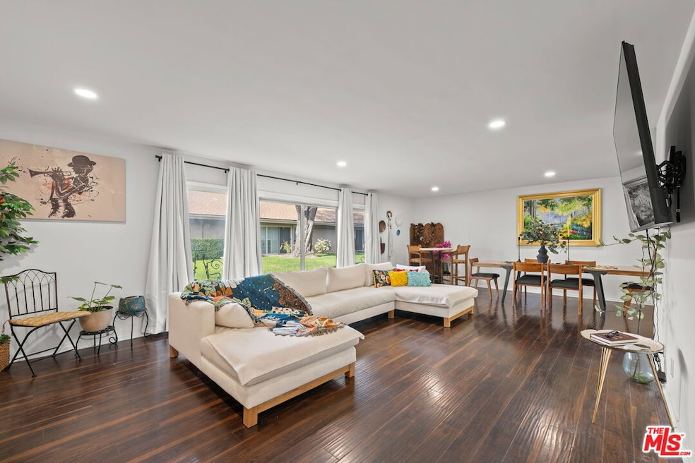 For Sale $725,000 • Co-Listing Agent