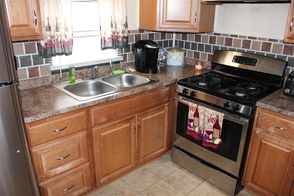 75 S Policy St unit 46, Salem, NH 03079 - photo 1