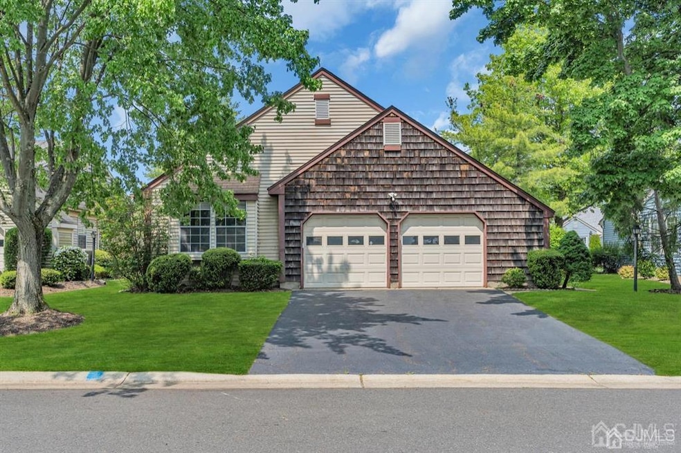 12 Alexander Hamilton Ct, Monroe Township, NJ 08831 - photo 1