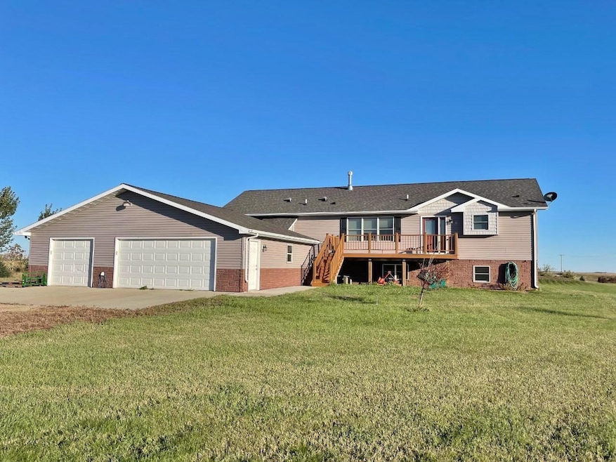 Under Contract $469,900