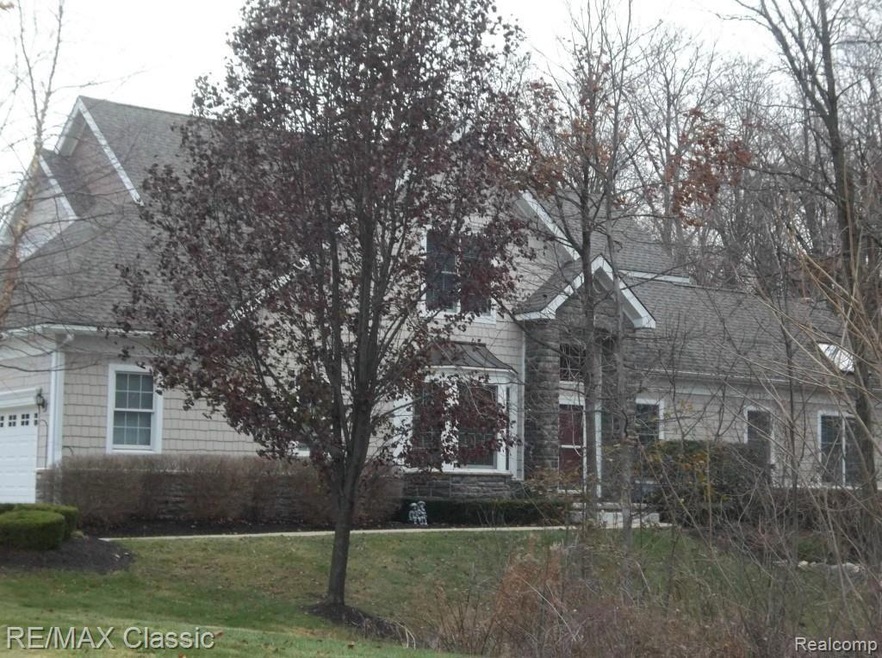 24934 Reeds Pointe Drive, Novi