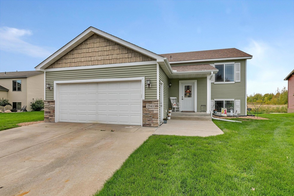 1540 Prairie View Ln NE, Sauk Rapids, MN 56379 - photo 1