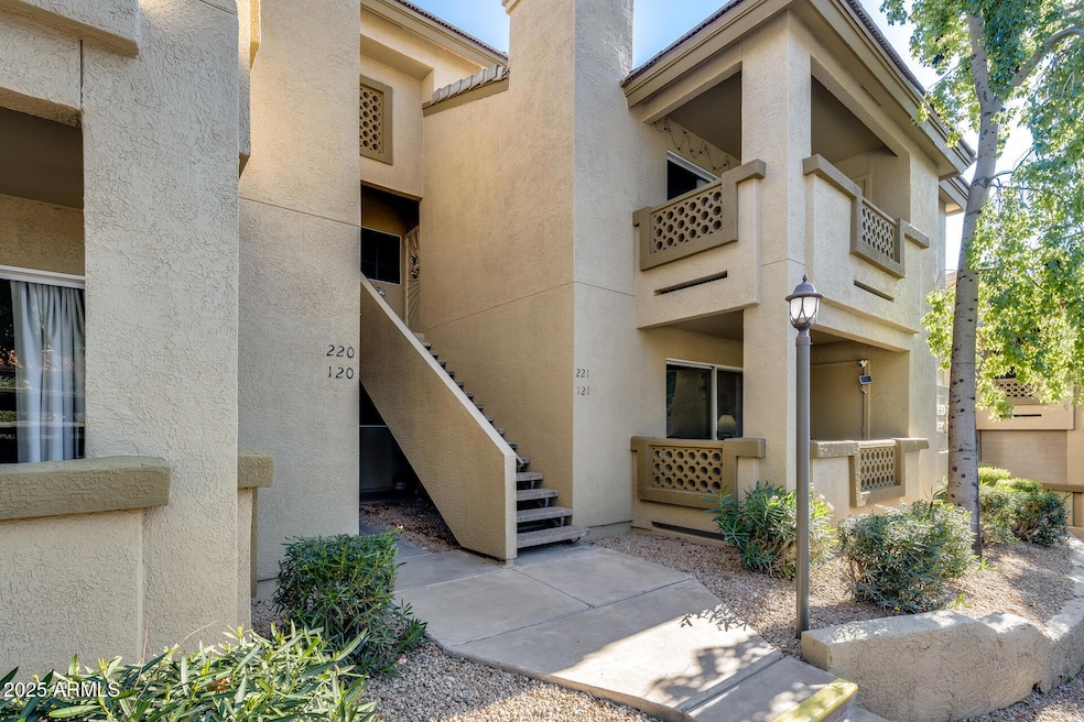 1880 E Morten Ave unit 121, Phoenix, AZ 85020 - photo 1