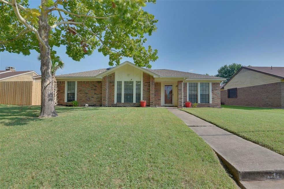 1307 Sheppard Ln, Wylie, TX 75098 - photo 1