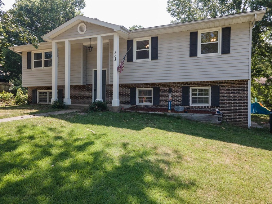 808 Cypress Dr, Rolla, MO 65401 - photo 1