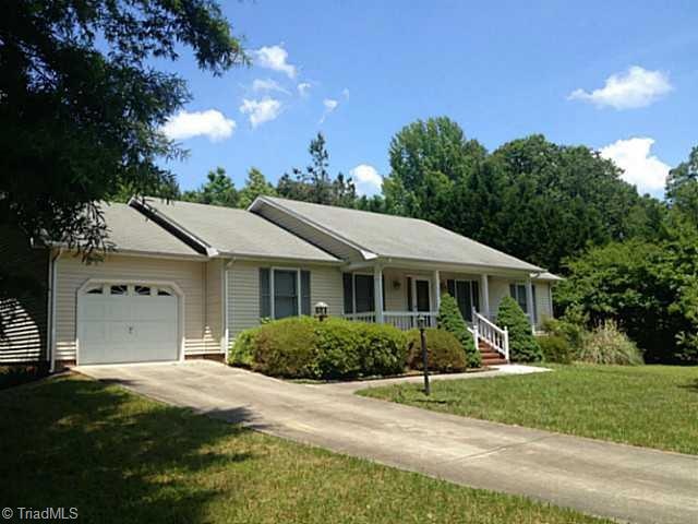 1918 Harvell St, Asheboro, NC 27205 - photo 1