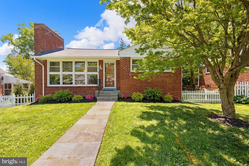 2402 Evans Dr, Silver Spring, MD 20902 - photo 1