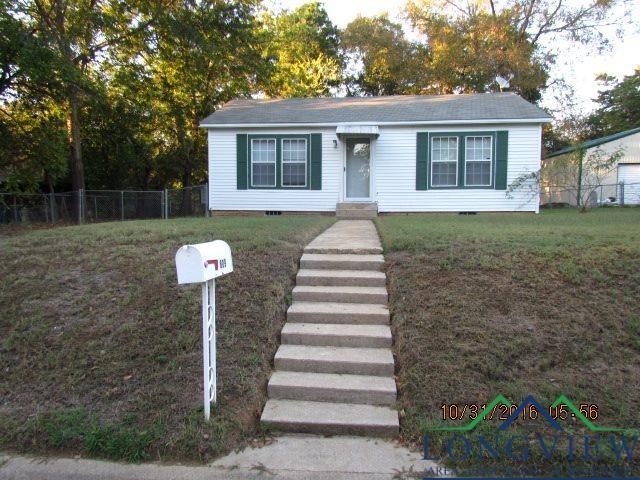 809 Leach St, Kilgore, TX 75662 - photo 1